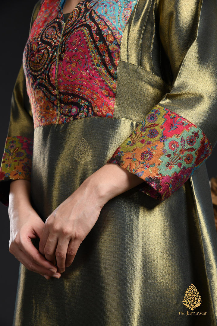 Antique Gold Handwoven Ensemble